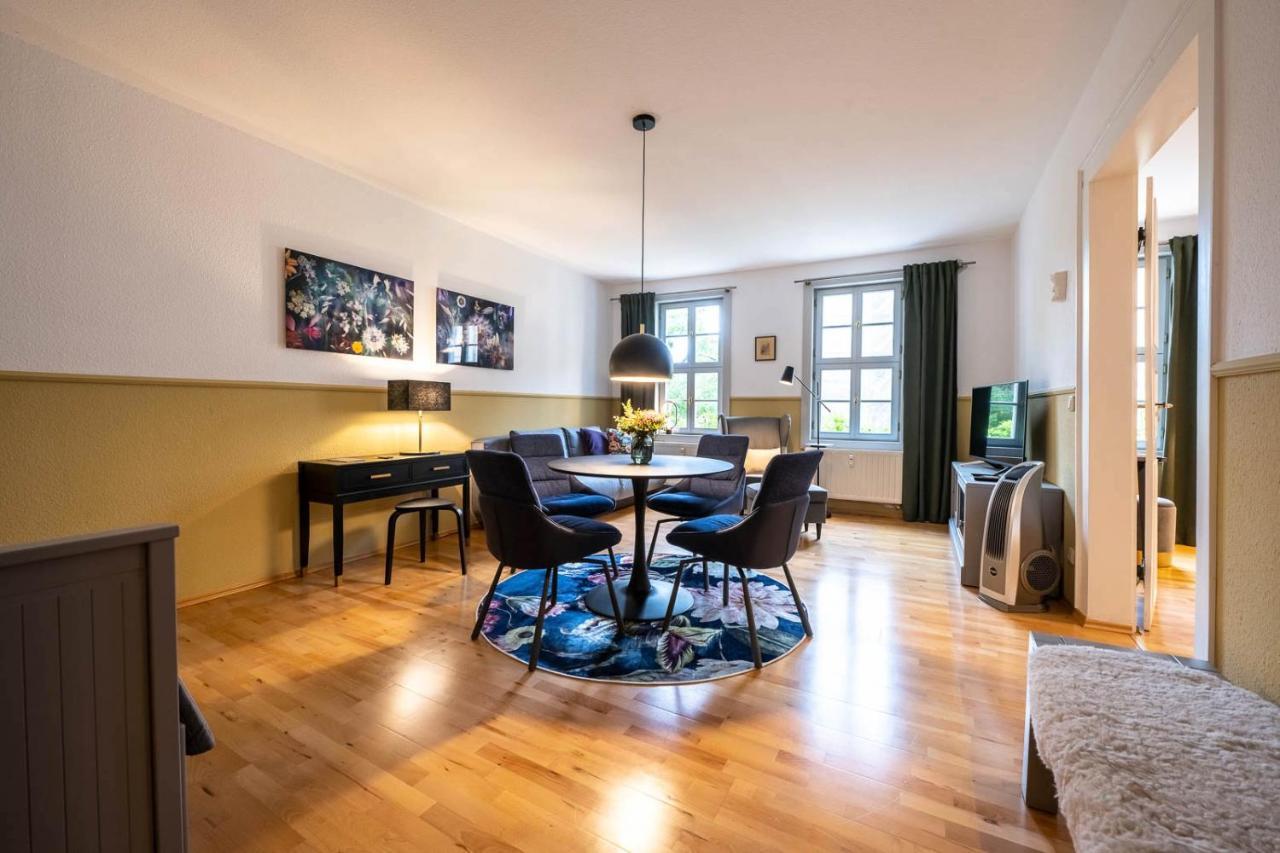 Ferienwohnung Am Dom II Наумбург Экстерьер фото